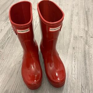 Red Hunter boots size 7